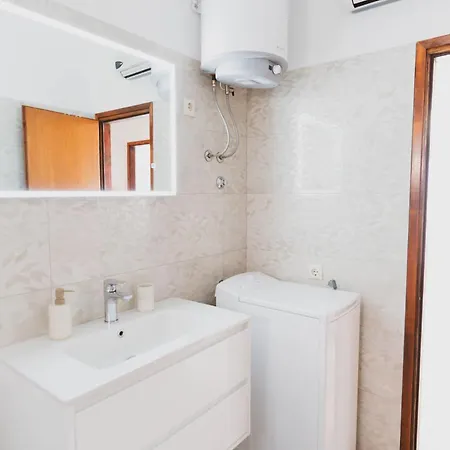 House Petar 1 בית נופש