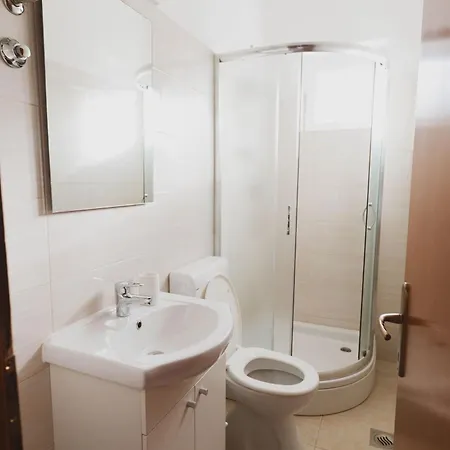 House Petar 1 בית נופש