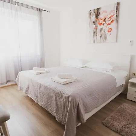 House Petar 1 * זאדאר